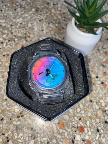 g-shock transparente arc-en-ciel