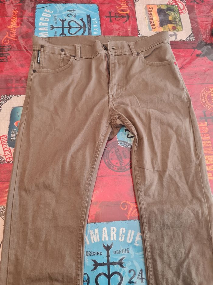 Vend pantalon kaki très bon état - photo numéro 4