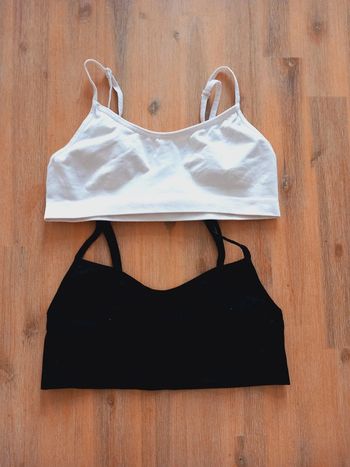 Lot 2 brassières ado – Neuf – Noir & Blanc