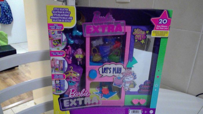 27€ Dressing de Barbie (Mattel)