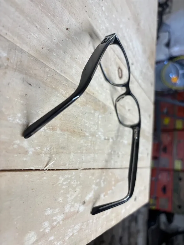 Boîte + lunette Gucci - photo numéro 4