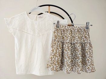 8 ans ensemble été teeshirt tape a l'oeil et jupe Gémo