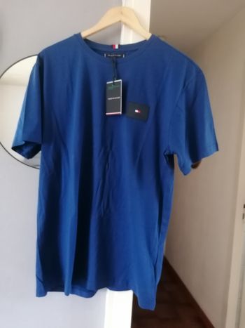 Tee shirt manche courte coton tommy hilfiger taille L neuf avec étiquette