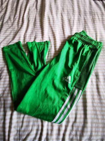 Bas jogging adidas neuf Junior S