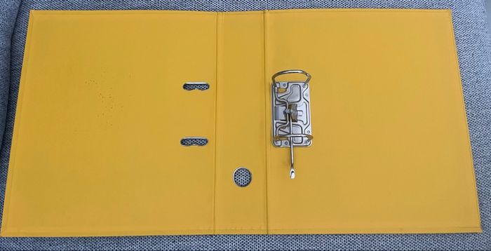Gros classeur à levier - photo numéro 3