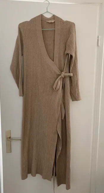 Gilet long cache cœur ceinture grossesse beige crème primark maternity