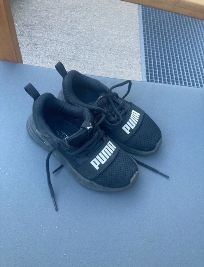Basket puma noir taille 31