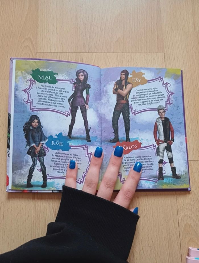 Descendants tome 8 : attention magie ! - photo numéro 3