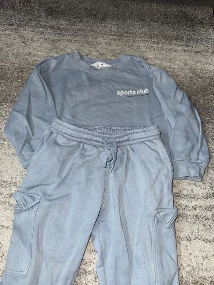 Ensemble jogging taille 110 - photo numéro 3