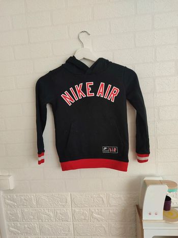 Pull Nike 5/6 ans