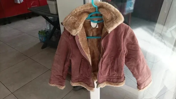 Magnifique blouson fille fourrée taille 8 ans réversible Tape à l'œil