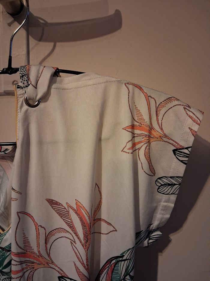 Haut élégant épaules dénudées - photo numéro 5