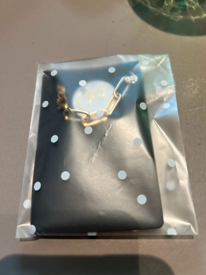 Collier neuf doré maille trombone