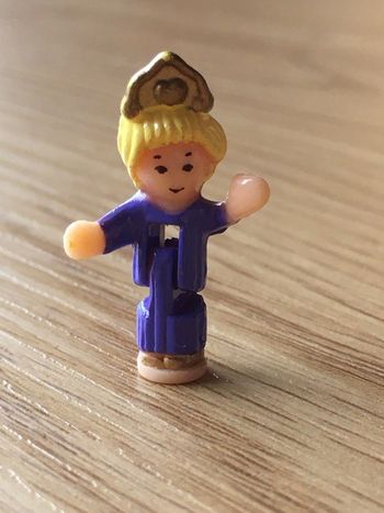 Polly pocket