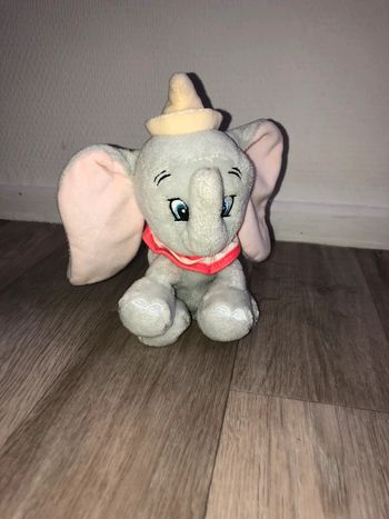 Peluche dumbo