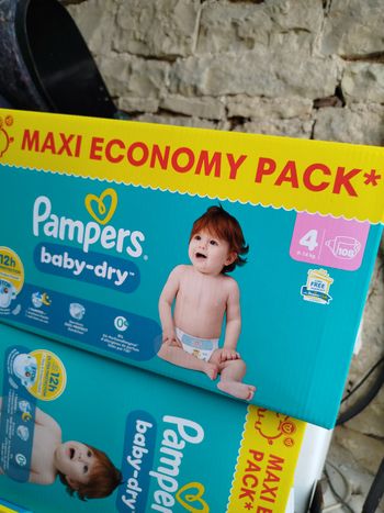 Pampers baby dry taille 4
