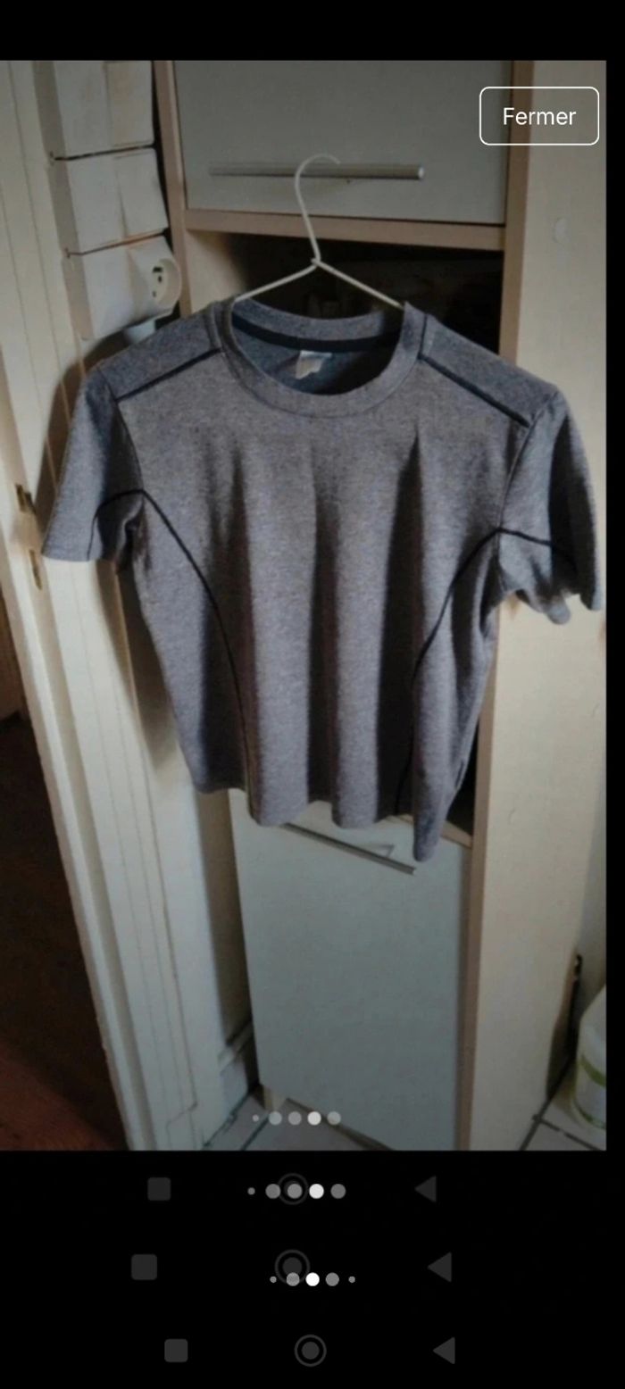 Tee-shirt Garçon taille 12 ans en très bon état marque Domyos - photo numéro 4