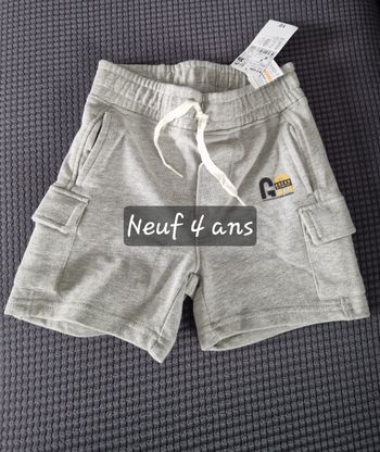 Short neuf 4 ans