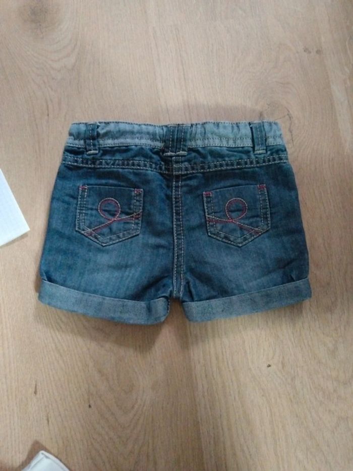 Short jean fin taille 6 mois - photo numéro 4