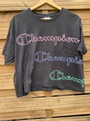 TEE shirt champion