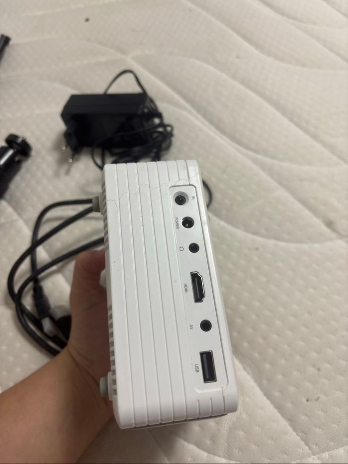 Mini vidéo projecteur - photo numéro 4