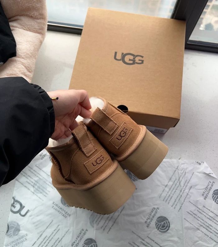 Bottes UGG Classic Ultra Mini Platform 37 - photo numéro 3