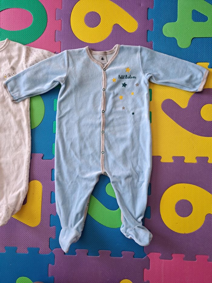 Lot de 2 pyjamas (1 Petit Bateau + 1 Zeeman) 12m - photo numéro 2