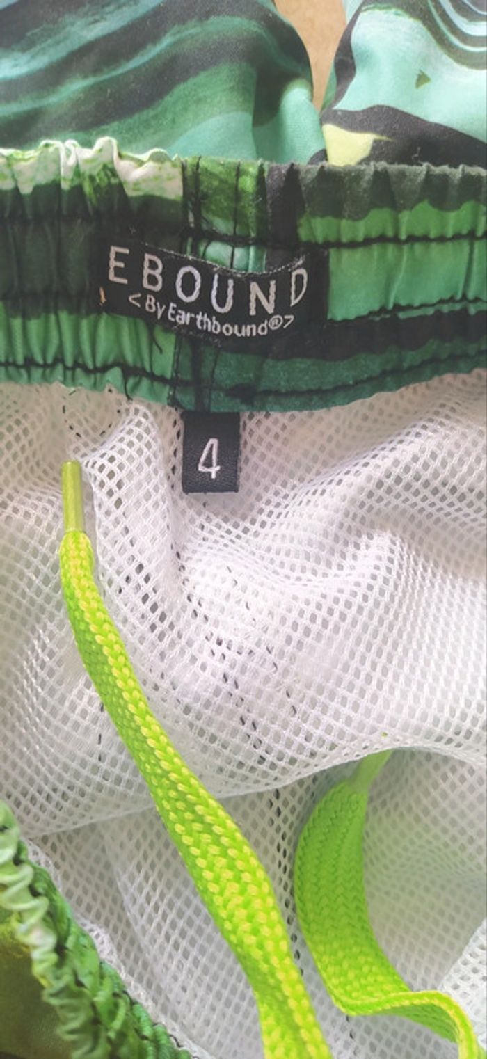 Short de plage 4 ans - photo numéro 5