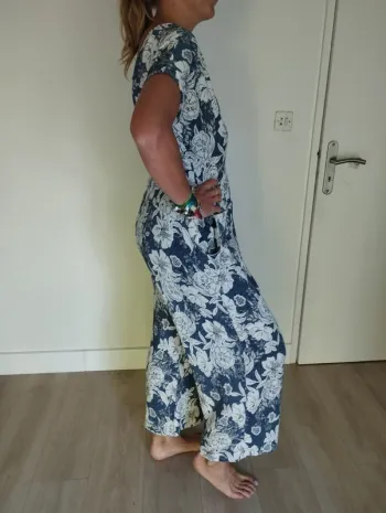 👗 Combinaison femme – Bleu & blanc à fleurs – Taille XL/XXL – Marque Miee Aleee – Très bon état