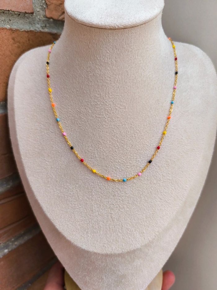 Collier doré avec perles rondes multicolores - photo numéro 2