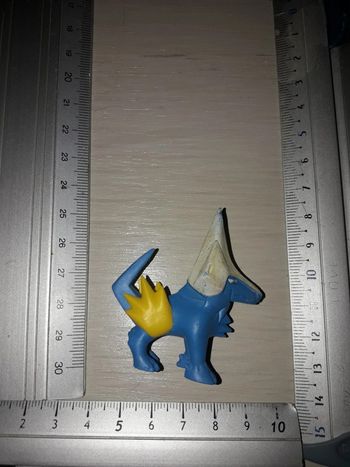 pokemon figurine
