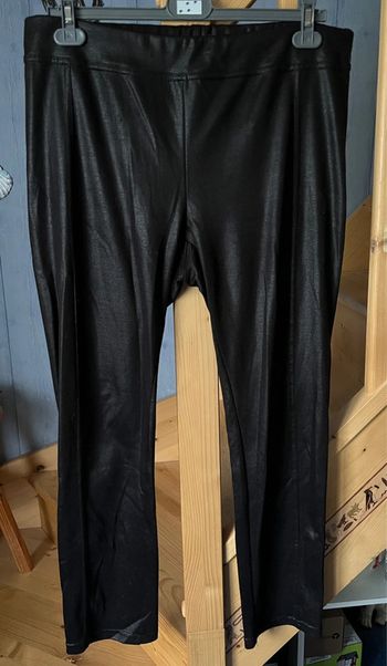 legging effet cuir