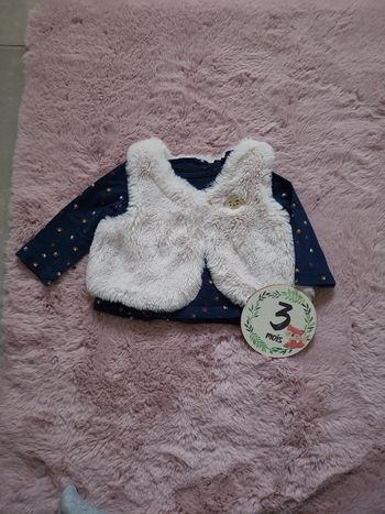 Ensemble T-shirt et gilet