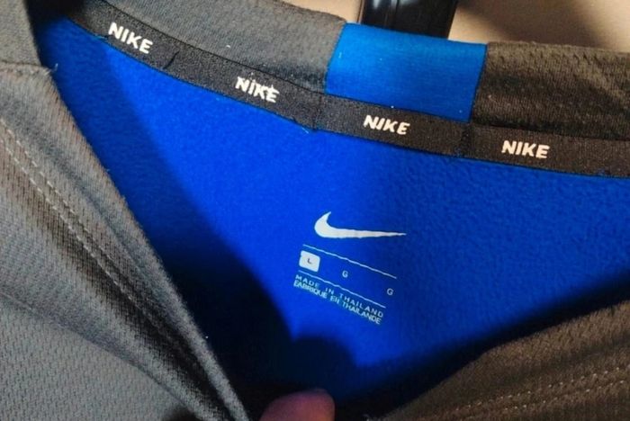 Sweat nike taille L - photo numéro 3