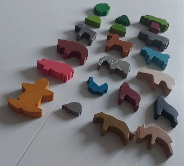 Lot de 20 pièces en bois : 5 arbres, 14 animaux et 1 personnage - photo numéro 6