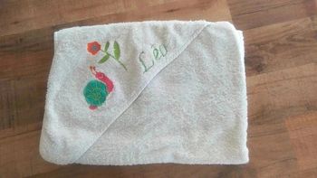Cape de bain bébé