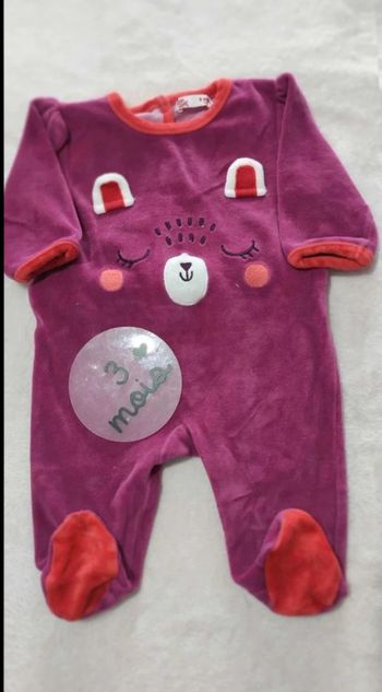 Pyjama 3  mois