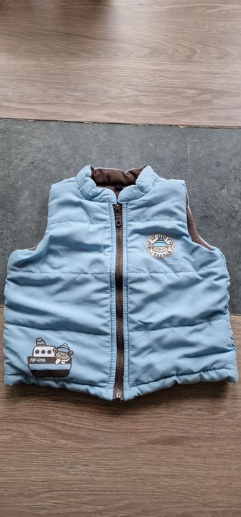Veste sans manche  12 mois
