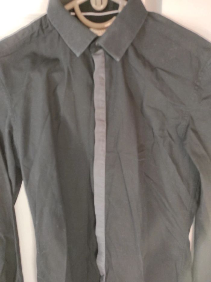 Chemise noir - photo numéro 3