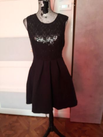 Robe avec brillante