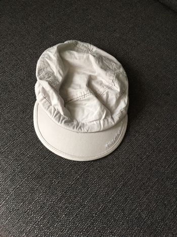 Casquette gris clair 12 24 mois 50 cm
