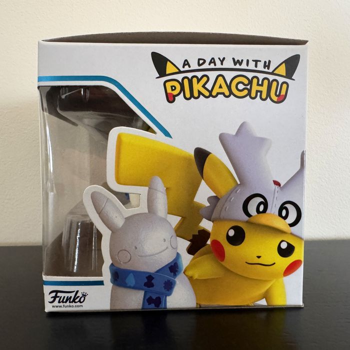 Figurine Pikachu A Cool New Friend Funko POP Pokémon Center Noel Christmas Holiday Seasonal - photo numéro 2