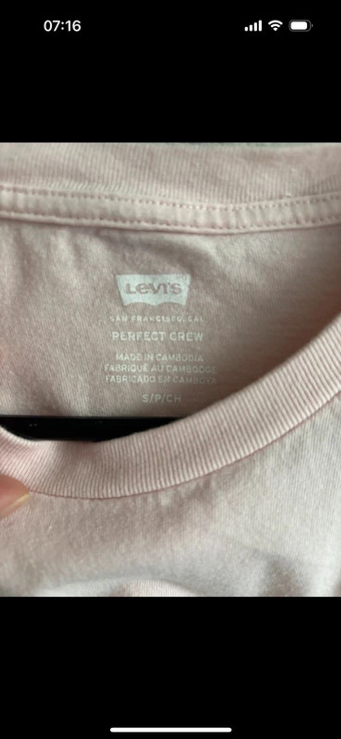 Tee shirt levi’s taille S - photo numéro 3