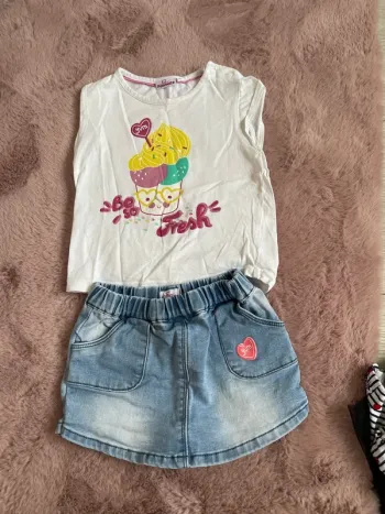 Ensemble jupe et t shirt