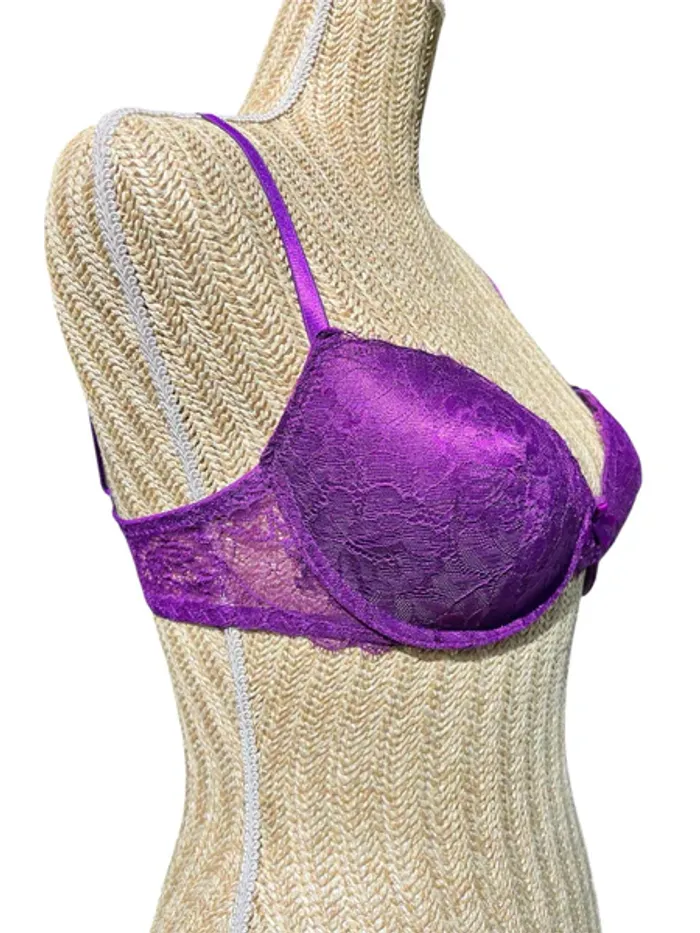 Soutien-gorge Manoukian dentelle à coque et armature violet Taille 85D Neuf - photo numéro 2