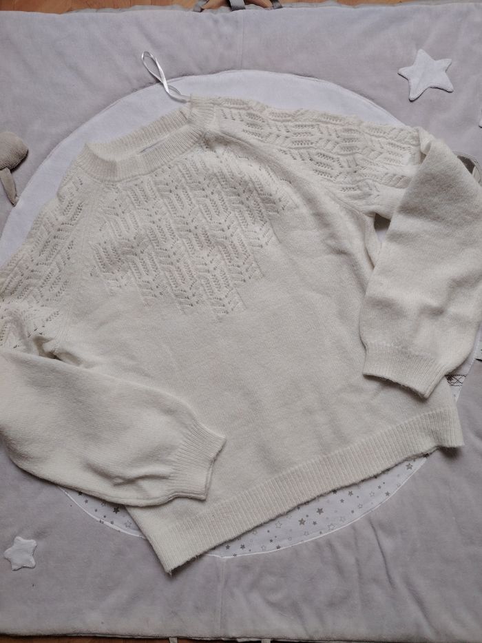 Pull blanc