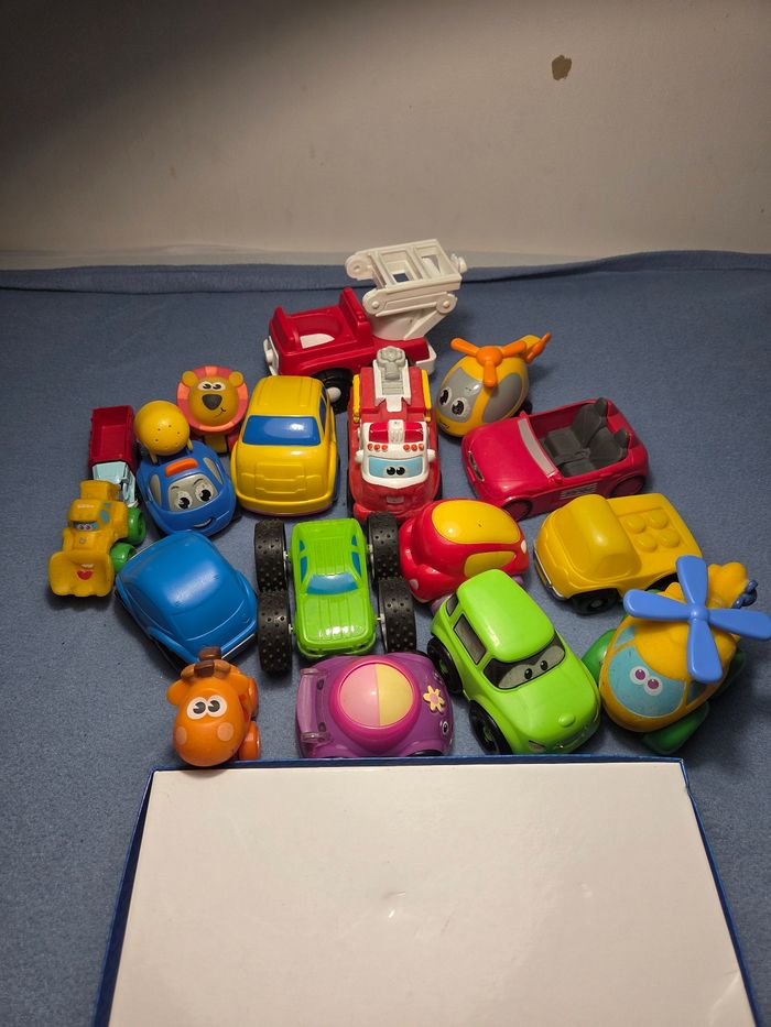 Gros lots de voitures enfant