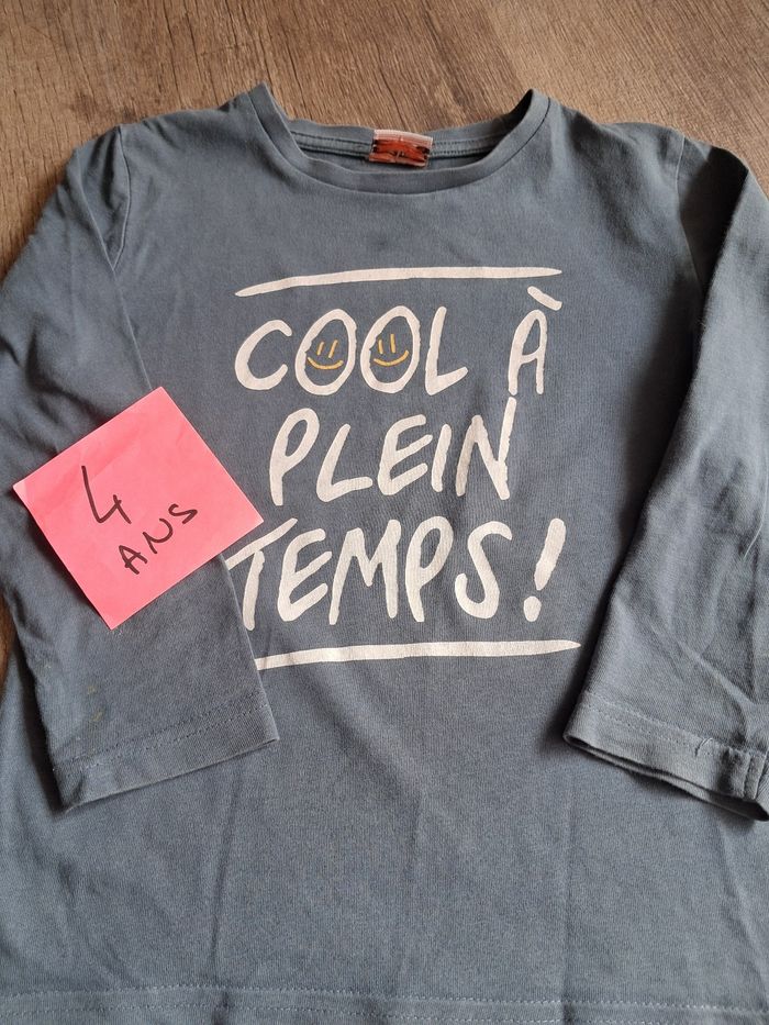 Tshirt manches longues 4 ans