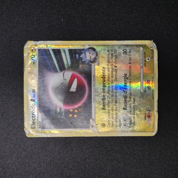 Carte Pokemon : Electrode - Rivaux Emergents