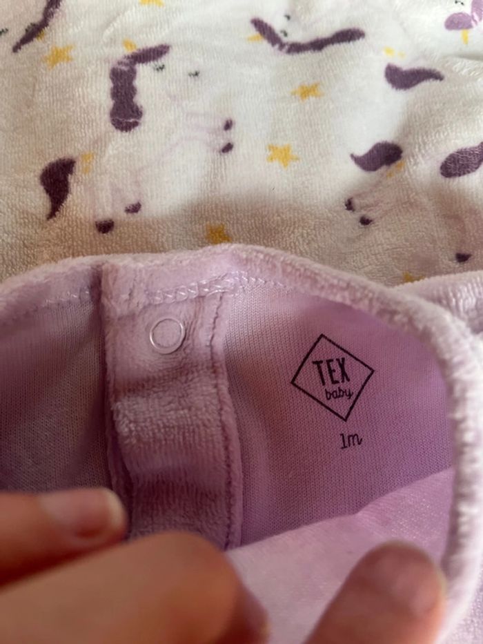 4 pyjamas velours bébé fille 1 mois - photo numéro 3